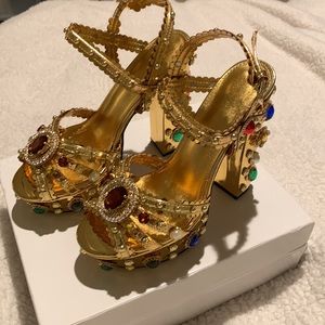 AZALEA WANG ✨INSPIRED✨ EMBELLISHED PLATFORM HEELS